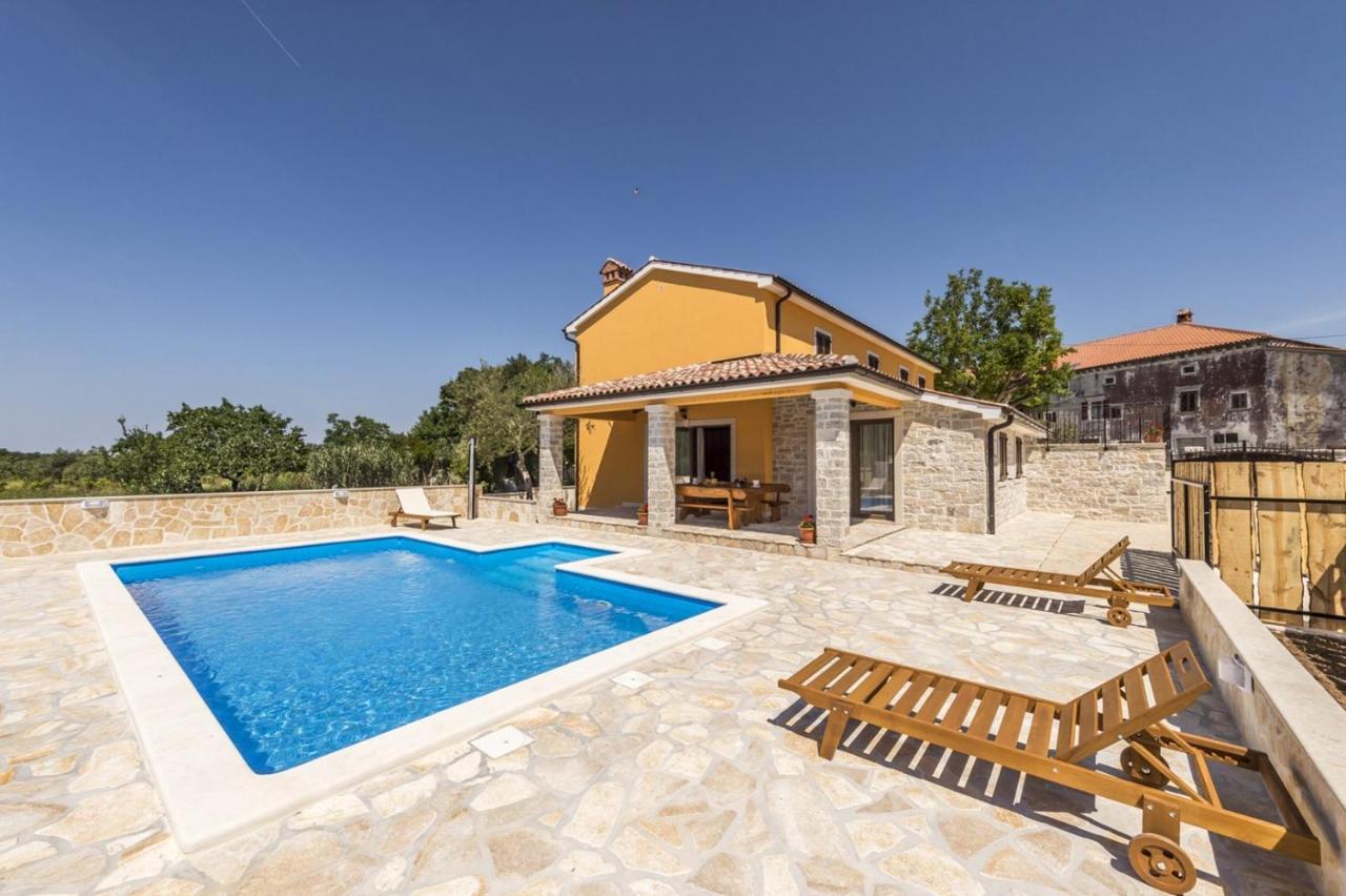 Spacious Four-Bedroom Villa Marija Klostar Экстерьер фото